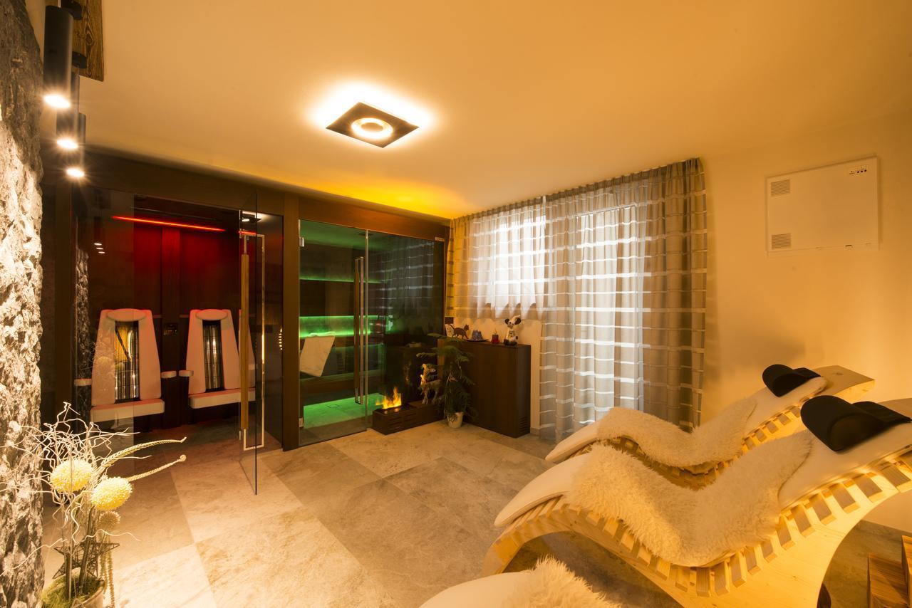 Apartments Antines セルヴァ・ディ・ヴァル・ガルデーナ エクステリア 写真